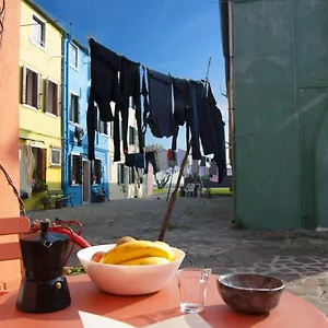 Casa Arancione A Burano
