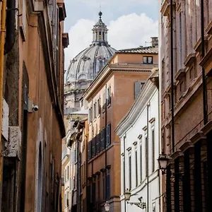 apt-peaceful-in-piazza-venezias-alleys.it-romehotels.com/